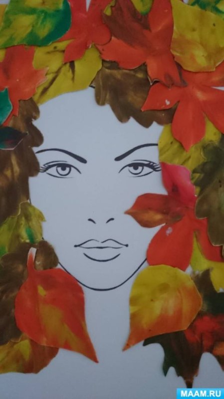 Портрет осени из листьев