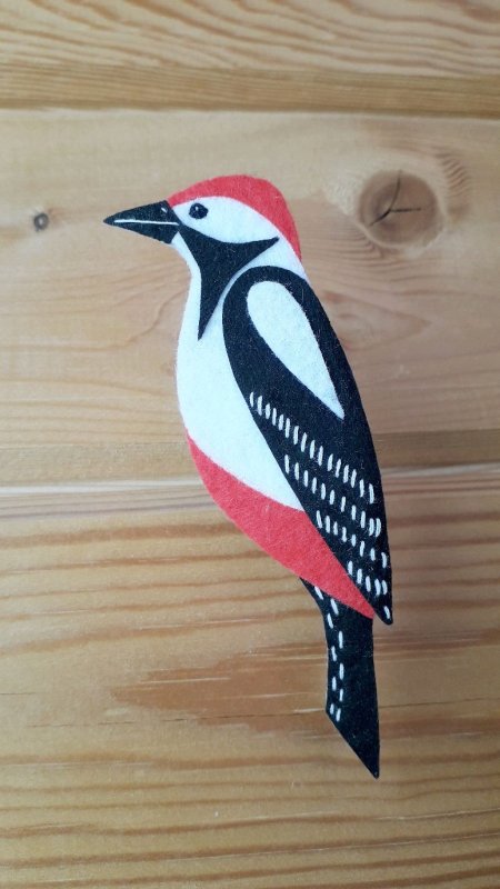 Дятел из фетра