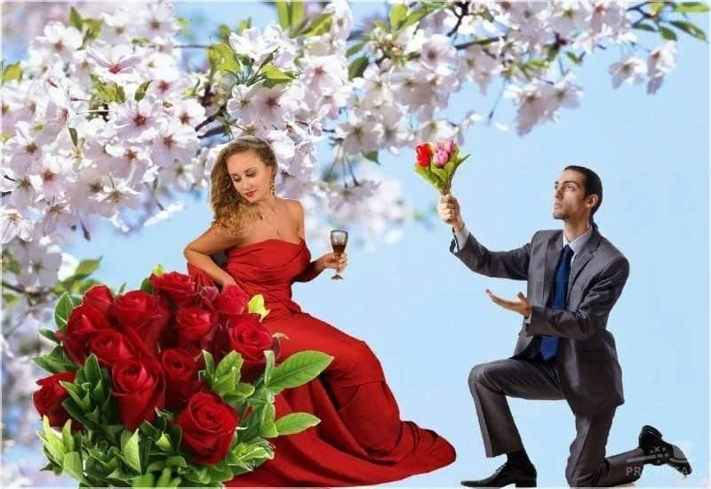 Мужчина дарит цветы девушке