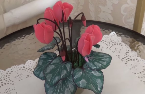 Цикламен из гофрированной бумаги