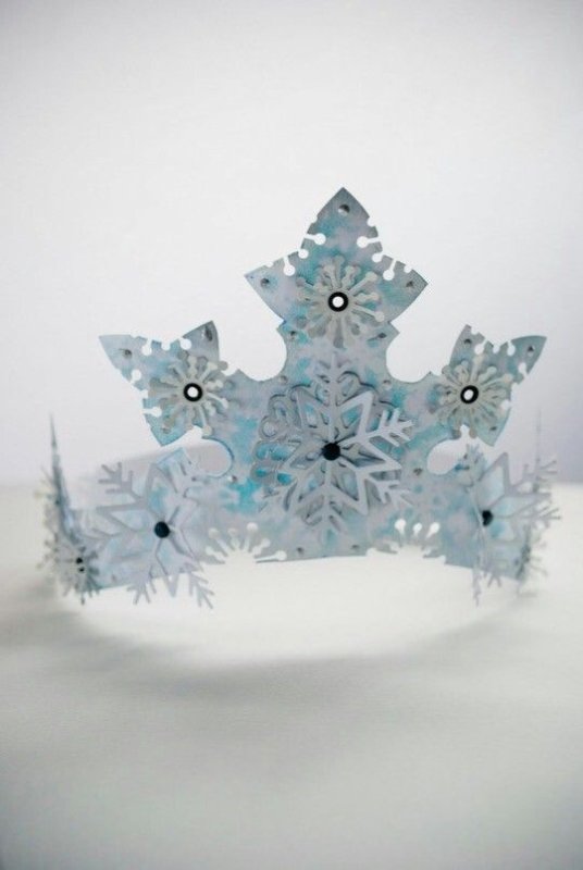 Корона снежинки из бумаги